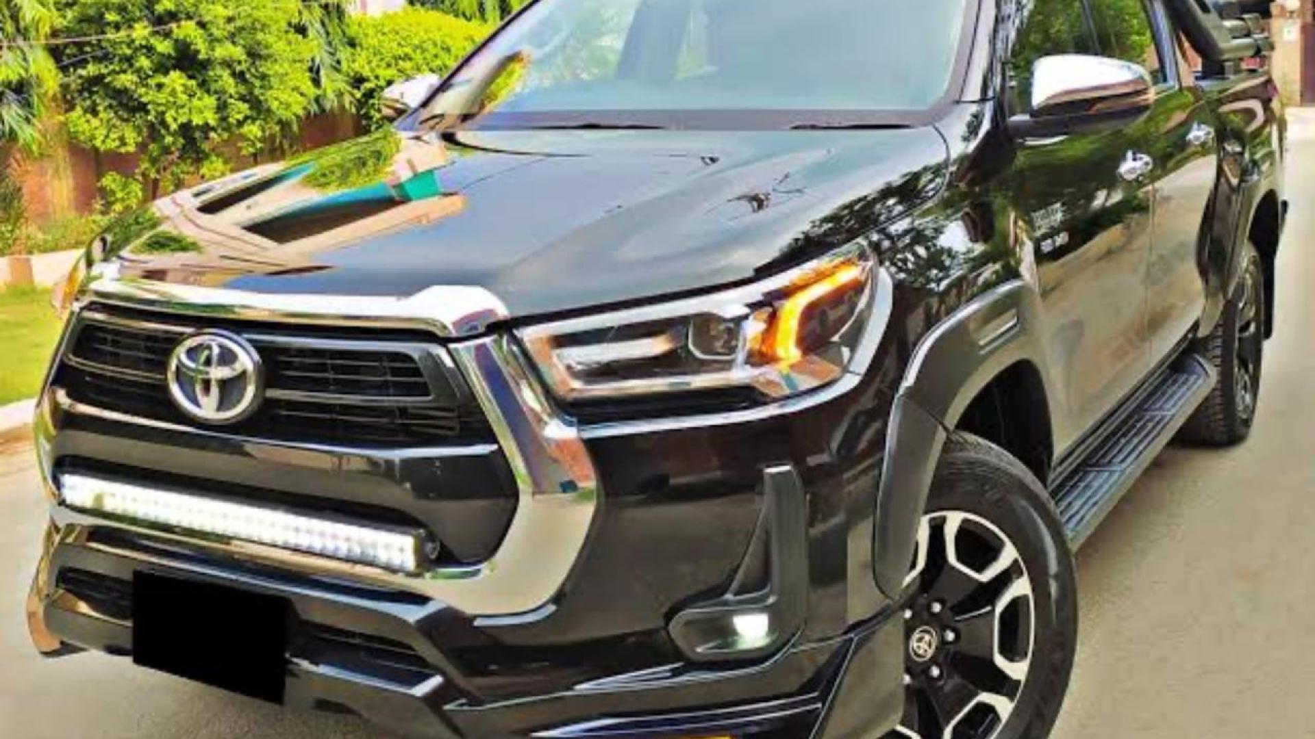 Toyota Revo 2020-2021