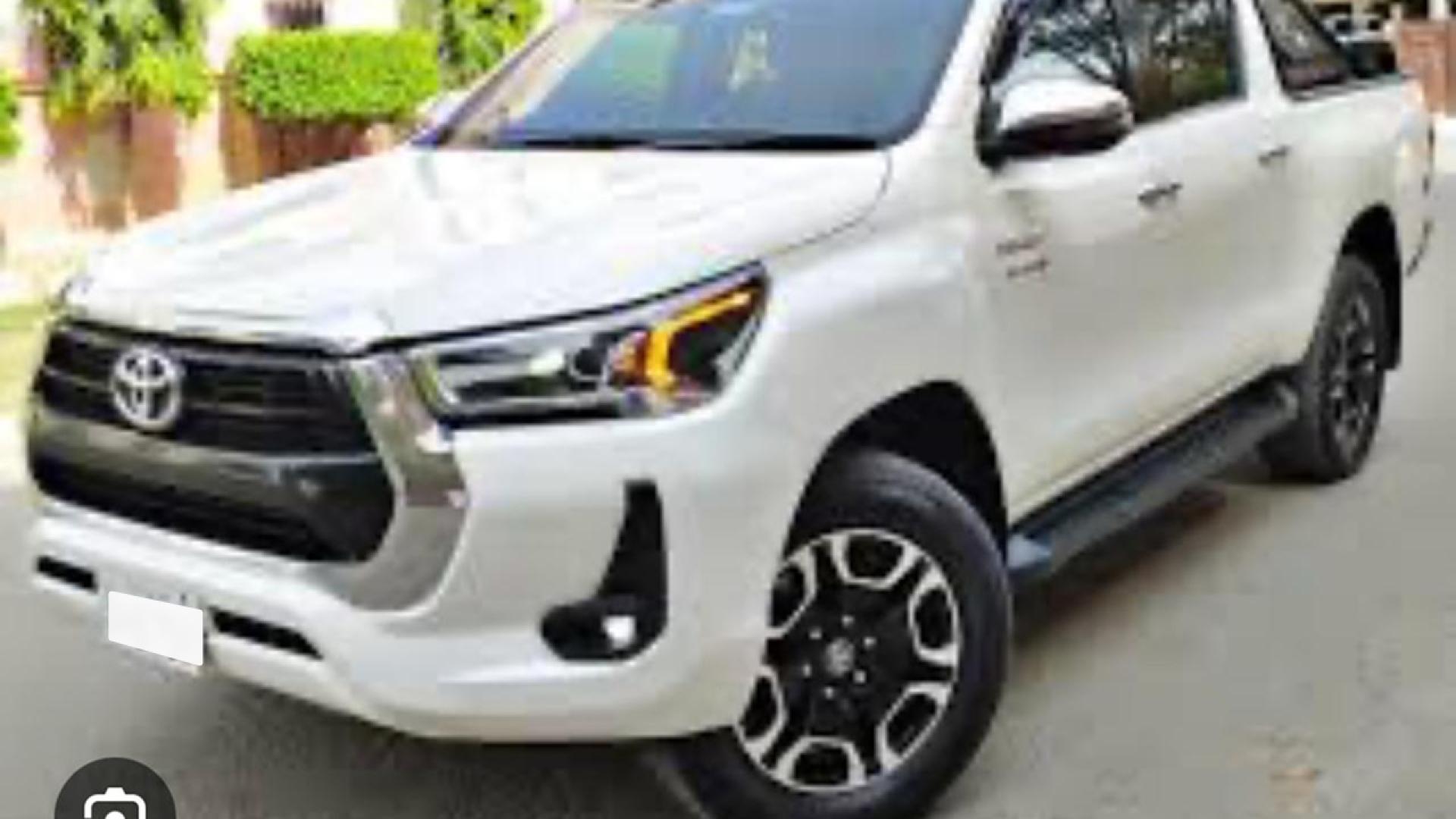 Toyota Revo 2020-2021